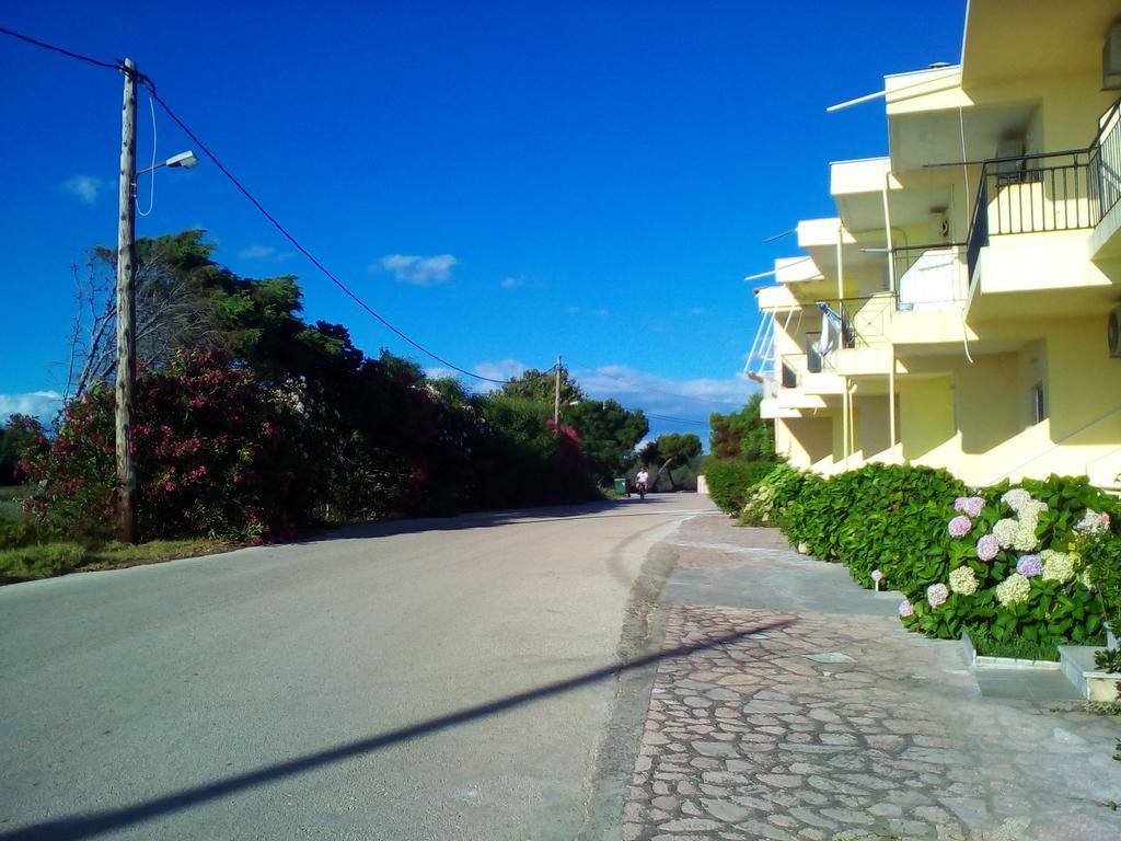 Galini Apartamento Mýtikas Exterior foto
